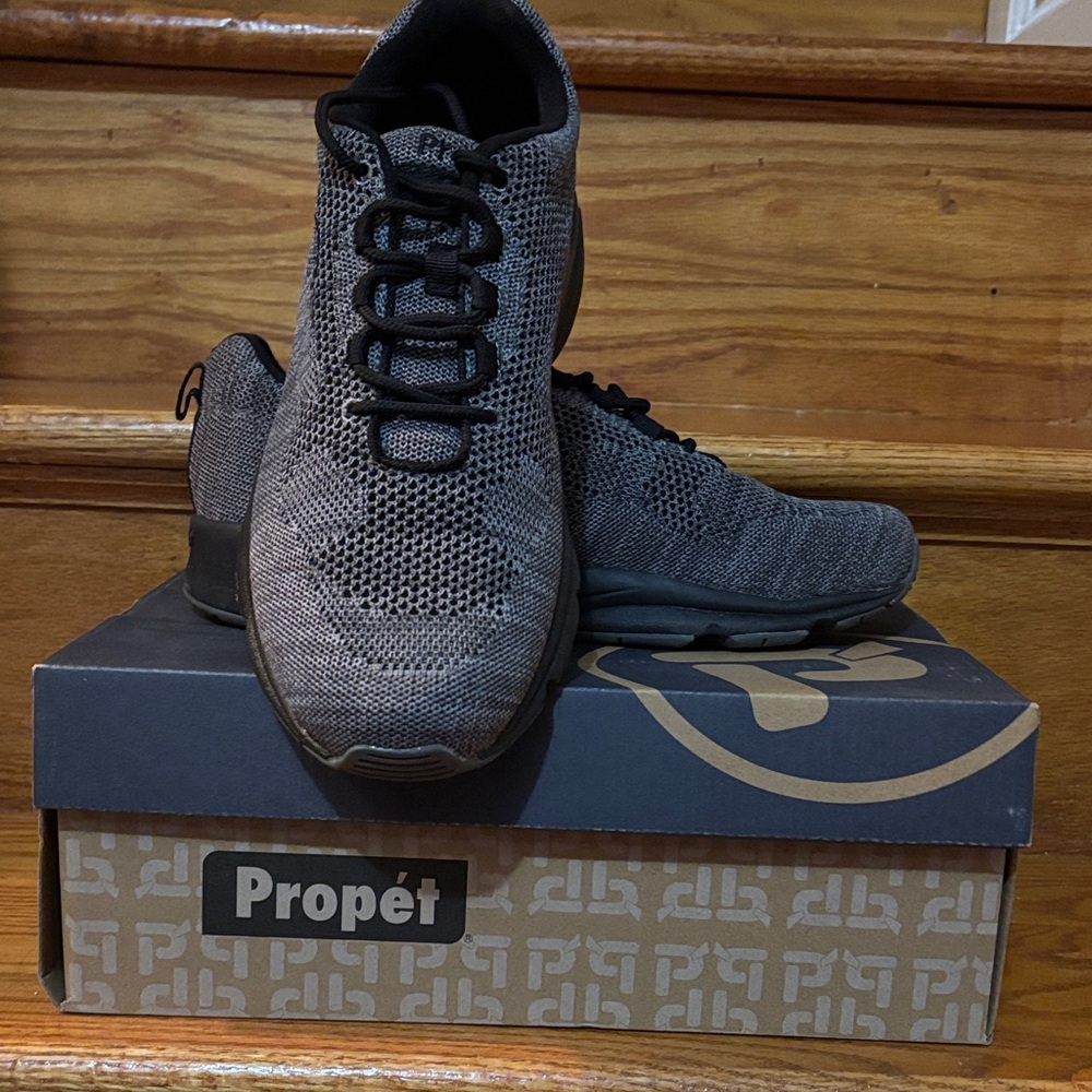 Propet Black and Gray Men's Sneakers